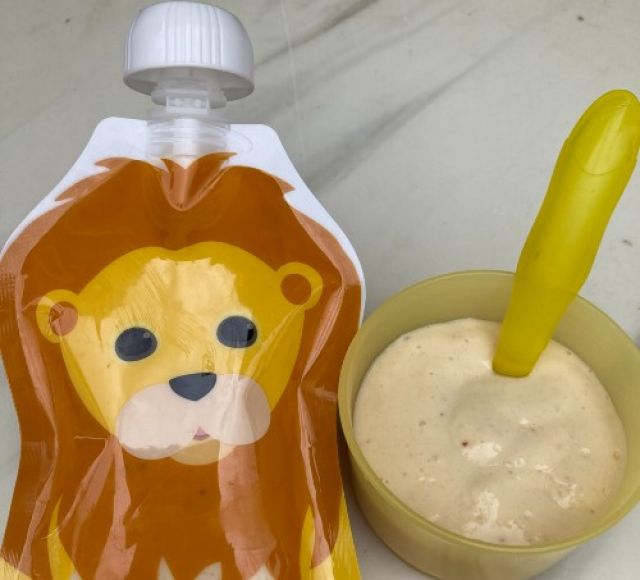 Banana mango smoothie
